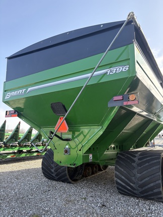 2018 Brent 1396 Grain Cart