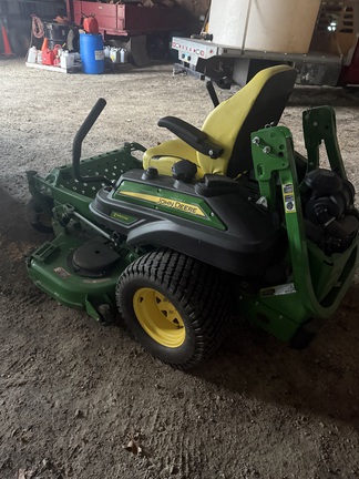 2022 John Deere Z960M Mower/Zero Turn