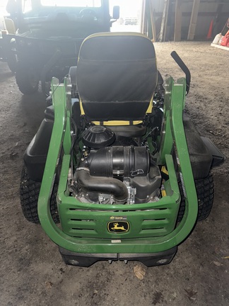 2022 John Deere Z960M Mower/Zero Turn