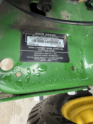 2022 John Deere Z960M Mower/Zero Turn