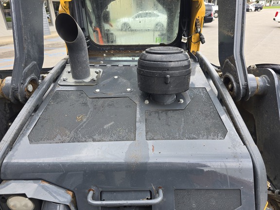 2022 John Deere 325G Compact Track Loader