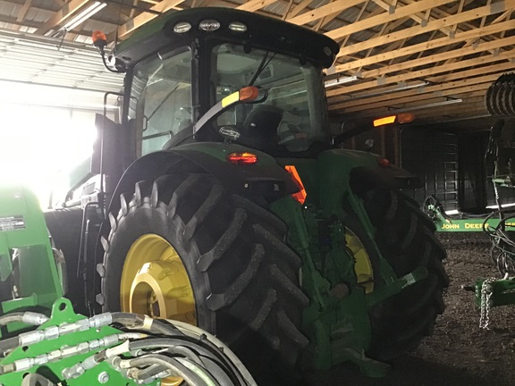 2017 John Deere 7250R Tractor