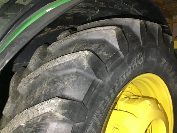 2017 John Deere 7250R Tractor