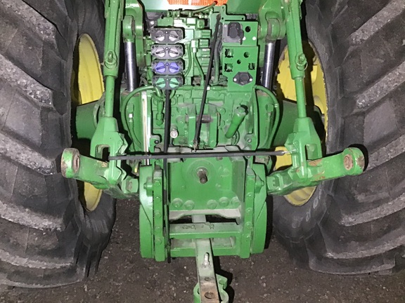 2017 John Deere 7250R Tractor