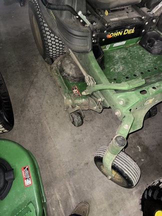 2023 John Deere Z920M Mower/Zero Turn