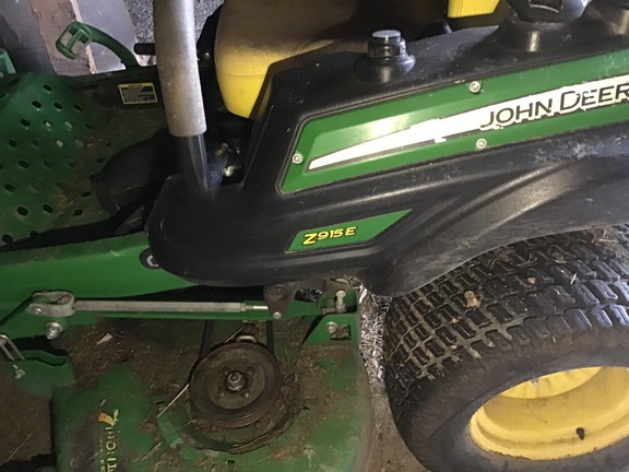 2018 John Deere Z915E Mower/Zero Turn