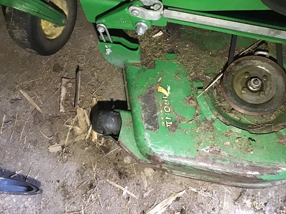 2018 John Deere Z915E Mower/Zero Turn