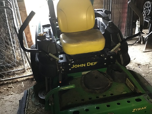 2018 John Deere Z915E Mower/Zero Turn