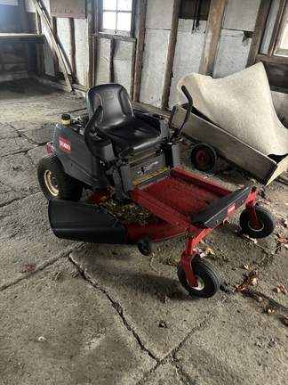 2010 Toro 4200 Mower/Zero Turn