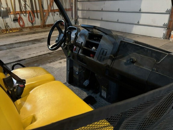 2019 John Deere XUV 835M ATV