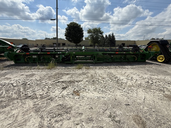 2023 John Deere RD40F Header Combine