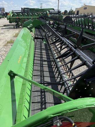 2023 John Deere RD40F Header Combine