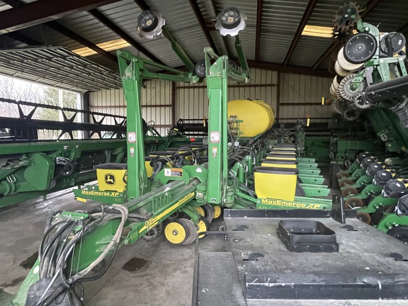 2004 John Deere 1770NT Planter