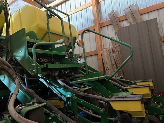 2015 John Deere 1795 Planter