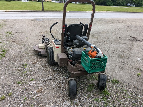 2018 Grasshopper 735BT Mower/Front Deck