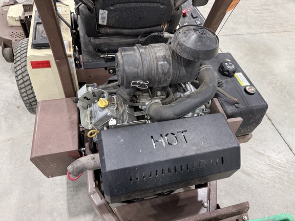 2018 Grasshopper 735BT Mower/Zero Turn
