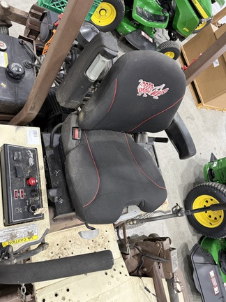 2018 Grasshopper 735BT Mower/Zero Turn