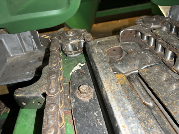 2015 John Deere 608C Header Corn Head