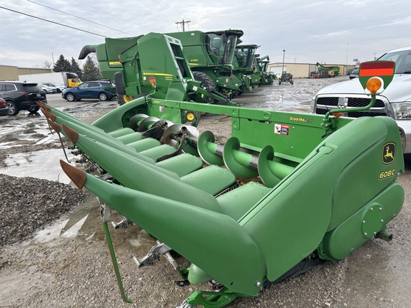 2015 John Deere 608C Header Corn Head