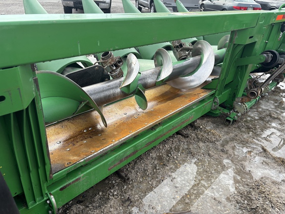 2015 John Deere 608C Header Corn Head