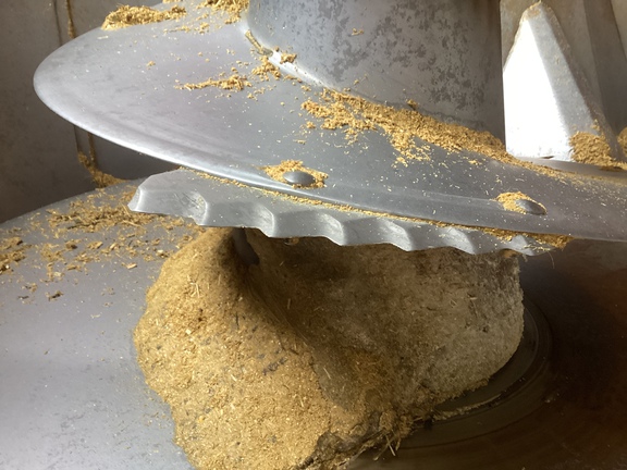 2016 Kuhn VT168 Grinder Mixer