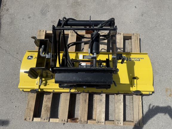 2015 John Deere 1023E Tractor Compact