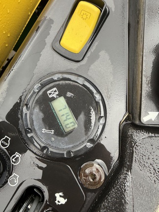 2021 John Deere Z915E Mower/Zero Turn