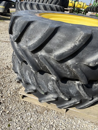 Firestone 420/85R34 Tires