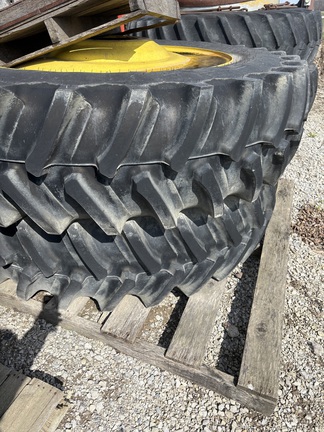 Firestone 480/80R46 Tires