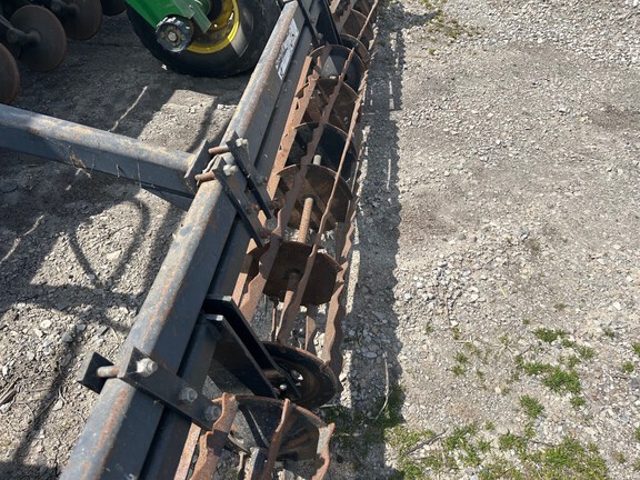 1999 John Deere 1560 Drill