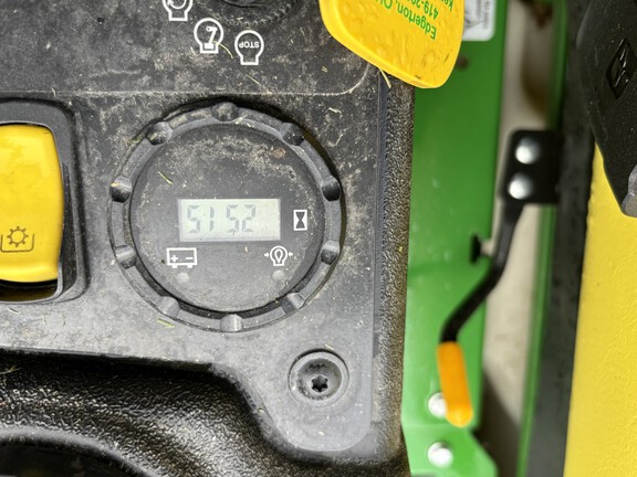 2019 John Deere Z740R Mower/Zero Turn