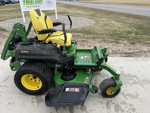 2019 John Deere Z740R Mower/Zero Turn