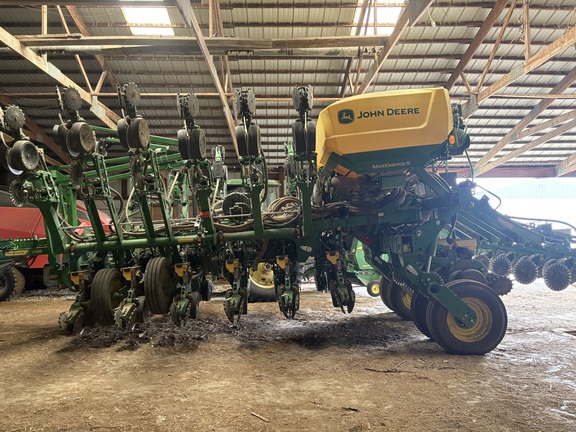 2022 John Deere 1795 Planter