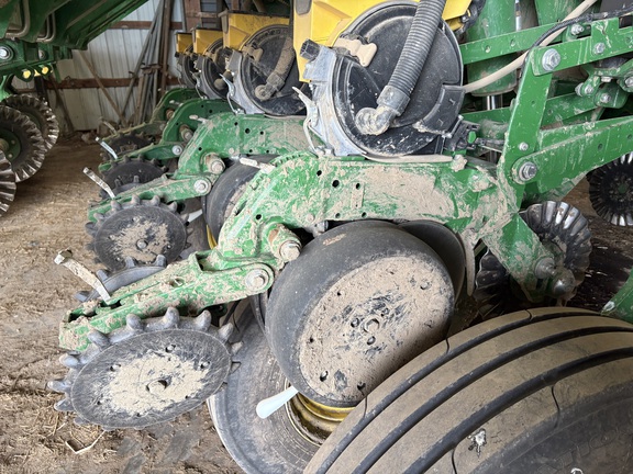 2022 John Deere 1795 Planter