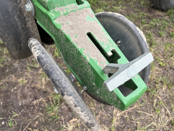 2015 John Deere 1775NT Planter