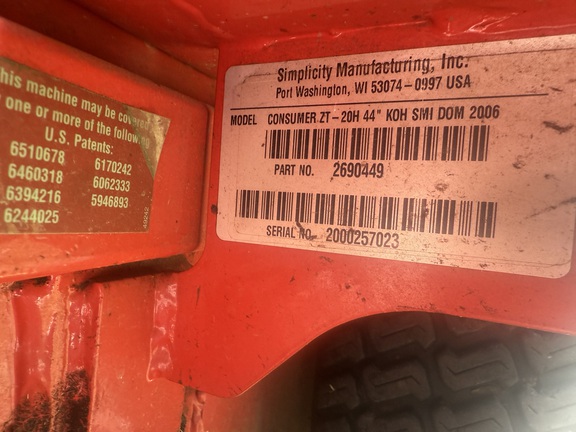 2006 Simplicity ZT2044 Mower/Zero Turn