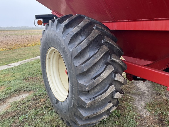 Brent 678 Grain Cart