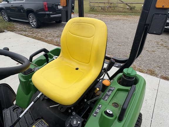 2020 John Deere 1023E Tractor Compact