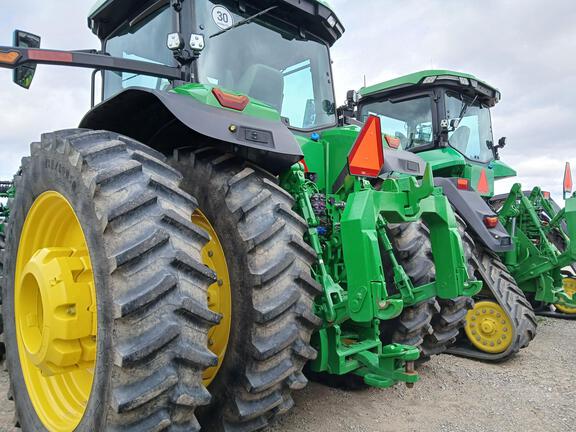 2024 John Deere 8R 370 Tractor