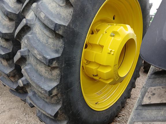 2024 John Deere 8R 370 Tractor