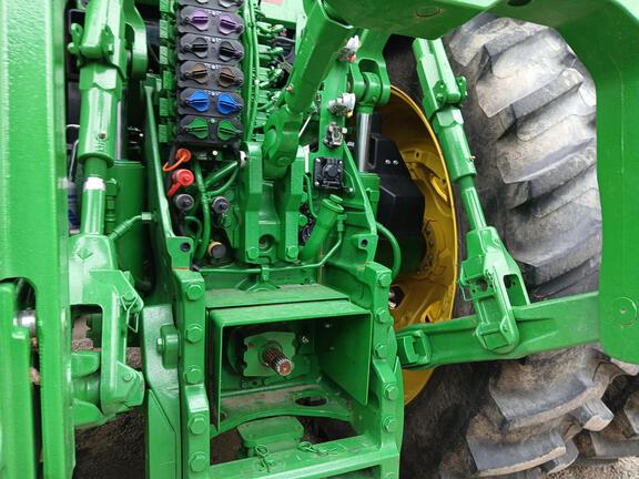 2024 John Deere 8R 370 Tractor