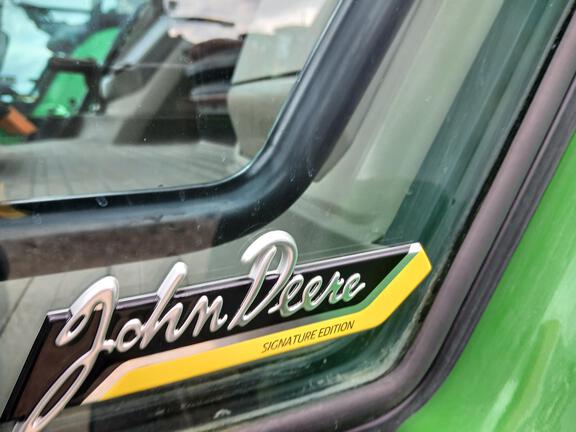 2024 John Deere 8R 370 Tractor