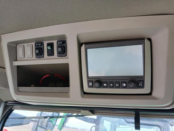 2024 John Deere 8R 370 Tractor