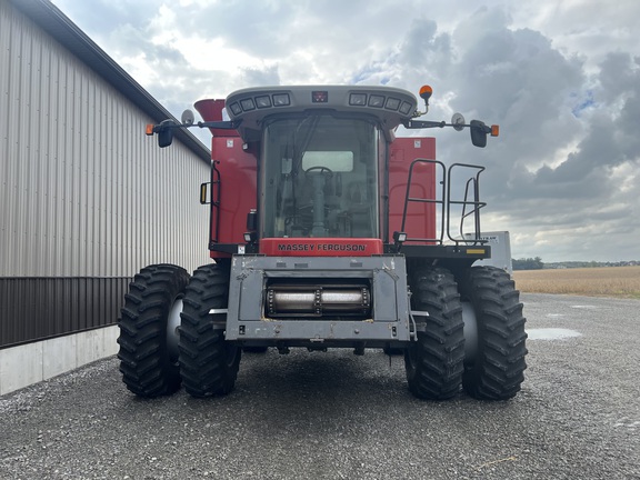2007 Massey Ferguson 9690 Combine