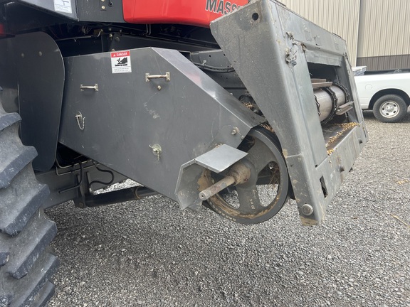 2007 Massey Ferguson 9690 Combine