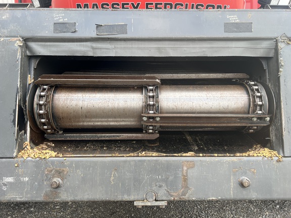 2007 Massey Ferguson 9690 Combine