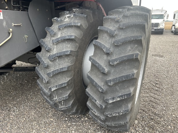 2007 Massey Ferguson 9690 Combine