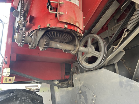 2007 Massey Ferguson 9690 Combine