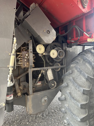 2007 Massey Ferguson 9690 Combine