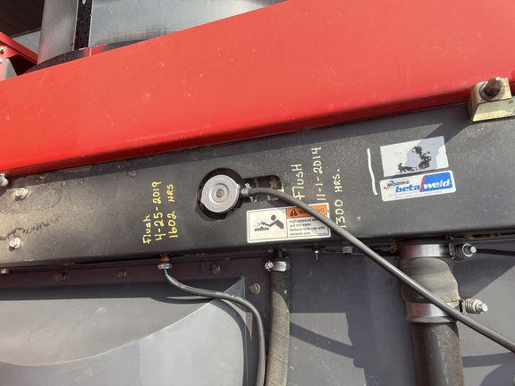 2007 Massey Ferguson 9690 Combine